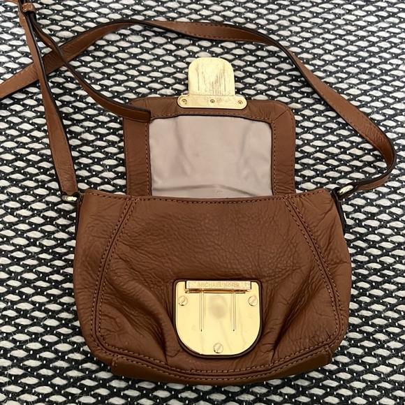 Michael Kors Crossbody - Picture 4 of 7